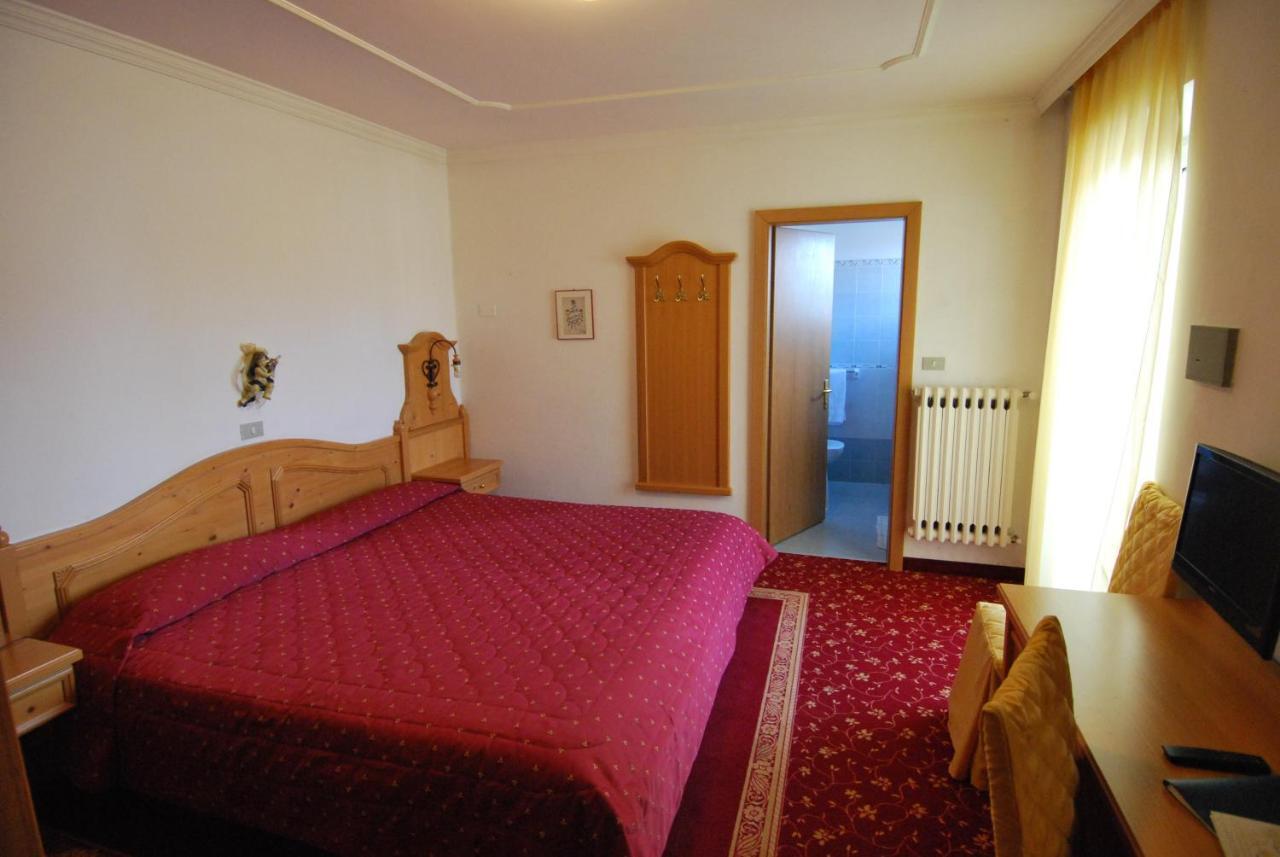 Hotel Belvedere Srl Fai della Paganella Habitación foto